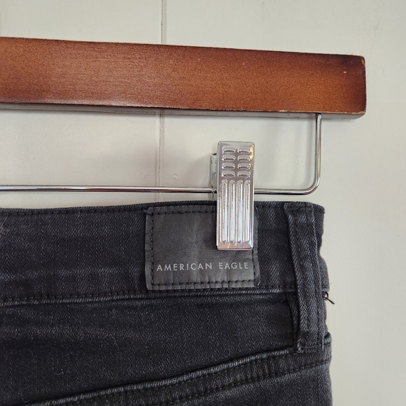 American Eagle AEO Black Hi-Rise Jeggings Ripped High Waisted Stretchy Skinny - Picture 8 of 12